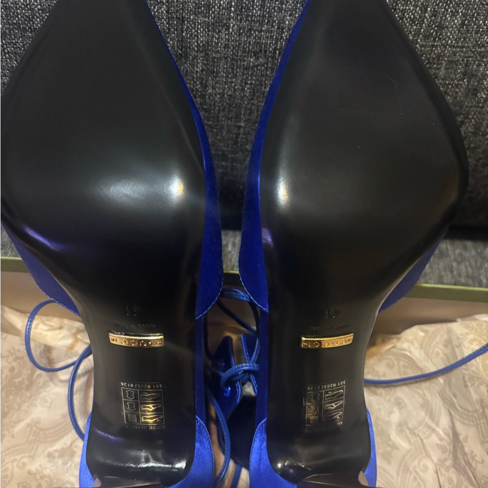 Gucci Satin Blue Pumps - Picture 3 of 12